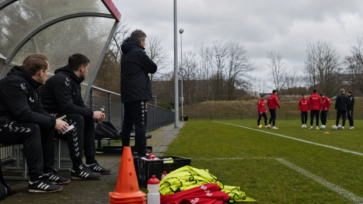 1. FC Köln hankki Thijs Dallingan lainalle Bolognasta